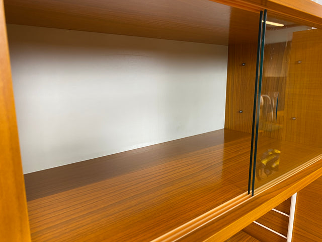 Kultiges modulares DDR Regalsystem Sybille aus 1968 mit Kleiderschrank & Vitrine