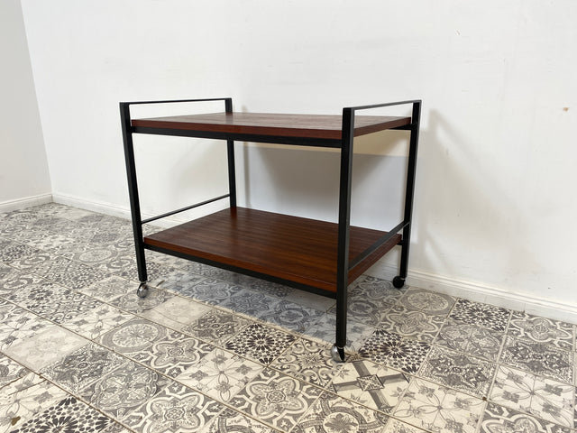 WMK Stilvoller, minimalistischer und gut erhaltener Vintage Servierwagen auf Rollen # Beistelltisch Teewagen Barwagen Ablage Couchtisch Rollwagen Loft Industrial Design 60er 70er # Versand möglich