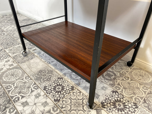 WMK Stilvoller, minimalistischer und gut erhaltener Vintage Servierwagen auf Rollen # Beistelltisch Teewagen Barwagen Ablage Couchtisch Rollwagen Loft Industrial Design 60er 70er # Versand möglich
