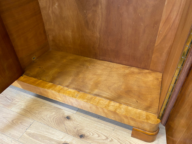 Besonders schöner 50erJahre Kleiderschrank aus vollem Holz mit sehr guter Aufteilung I Schrank Schlafzimmerschrank Wäscheschrank Wardrobe Mid-Century Vintage 60er Retro I
