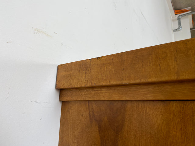 Besonders schöner 50erJahre Kleiderschrank aus vollem Holz mit sehr guter Aufteilung I Schrank Schlafzimmerschrank Wäscheschrank Wardrobe Mid-Century Vintage 60er Retro I