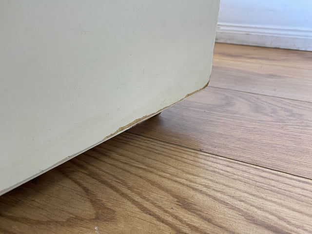 WMK I Raumaufhellende Space Age Liege auf Rollen mit orangem Originalbezug und großem Bettkasten I Daybed Sofa Couch Einzelbett Bett Lounge Modul Ottomane Vintage 70er I Berlin Leipzig Hamburg Köln