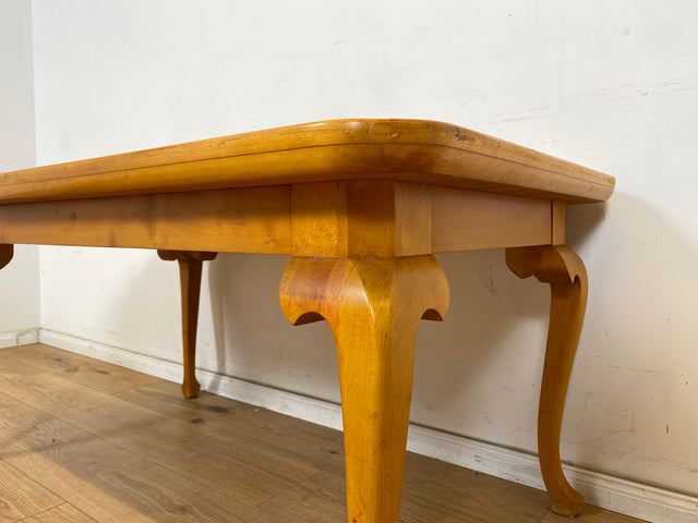 WMK Hübscher, großer und sehr gut erhaltener 60er Jahre Couchtisch im Chippendale Stil mit schönen gebogenen Tischbeinen & toller Maserung # Salontisch Wohnzimmertisch Coffee Table Stilmöbel Vintage