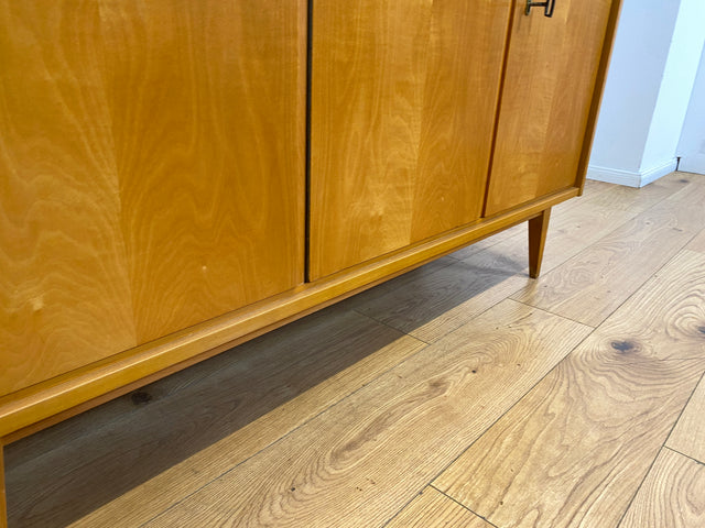 WMK I Versand 85€ I Stilvolles helles Mid-Century Sideboard aus 1965 von VEB Südthüringer Möbelwerken Themar I Kommode Schrank Anrichte TV Bank Lowboard Cabinet 60er Vintage DDR Berlin Bochum Leipzig