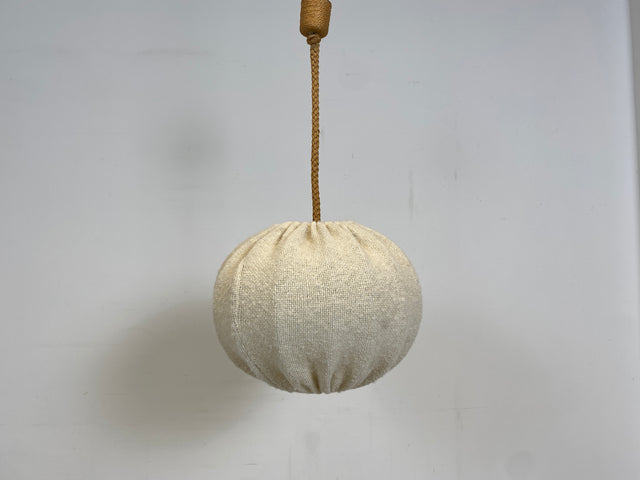 WMK Stilvolle und sehr gut erhaltene große Mid-Century Hängelampe mit Lampenschirm aus natürlichem Wollstoff & Tauwerk Kabelummantelung # Luster Hängeleuchte Deckenlampe Pendelleuchte Cocoon Vintage