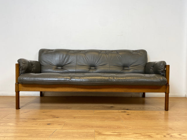 WMK I Hochwertiges 70er Jahre Sofa im Stile von Jean Gillon & Arne Norell mit Echt Leder Bezug & Holzrahmen aus Eiche I Couch Sitzgarnitur 3er 3-Sitzer Danish Design Skandinavisch Mid-Century Vintage