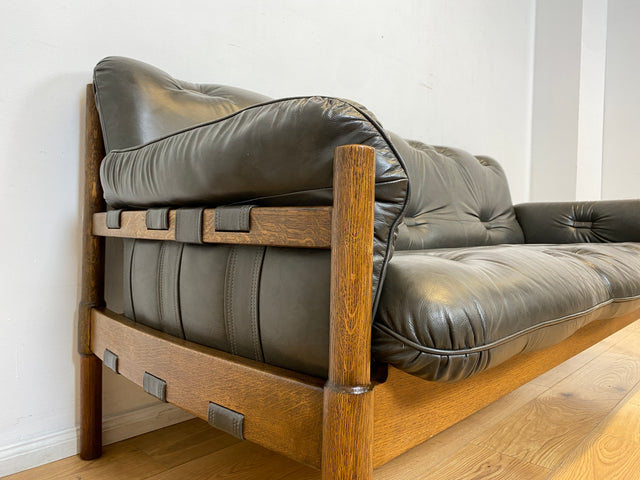 WMK I Hochwertiges 70er Jahre Sofa im Stile von Jean Gillon & Arne Norell mit Echt Leder Bezug & Holzrahmen aus Eiche