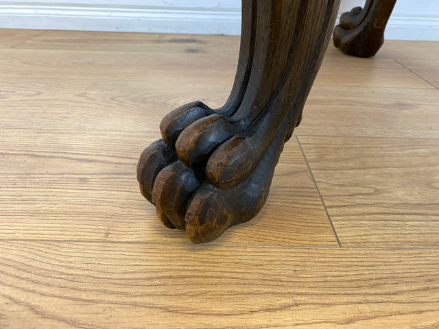 WMK Particularly beautiful and very well preserved round antique salon table made of solid wood with hand-carved lion heads and lion paws # Coffee table living room table coffee table Gründerzeit vintage