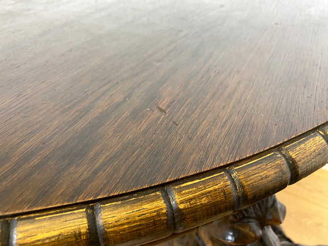 WMK Particularly beautiful and very well preserved round antique salon table made of solid wood with hand-carved lion heads and lion paws # Coffee table living room table coffee table Gründerzeit vintage