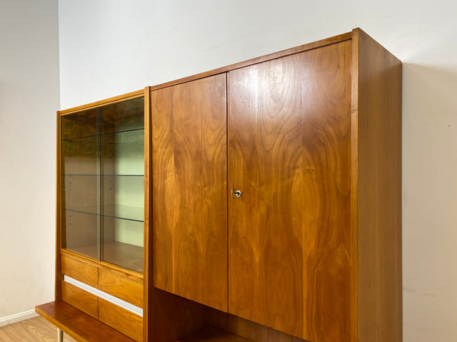 WMK I Stilvoller Mid-Century Wohnzimmerschrank mit Schubladen