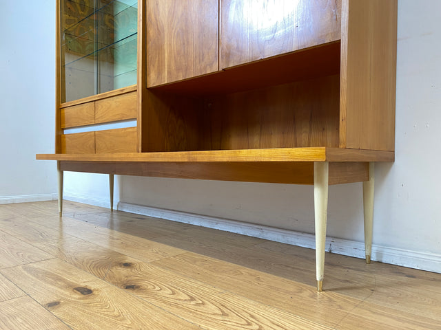 WMK I Stilvoller Mid-Century Wohnzimmerschrank mit Schubladen