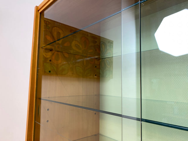 WMK I Stilvoller Mid-Century Wohnzimmerschrank mit Schubladen