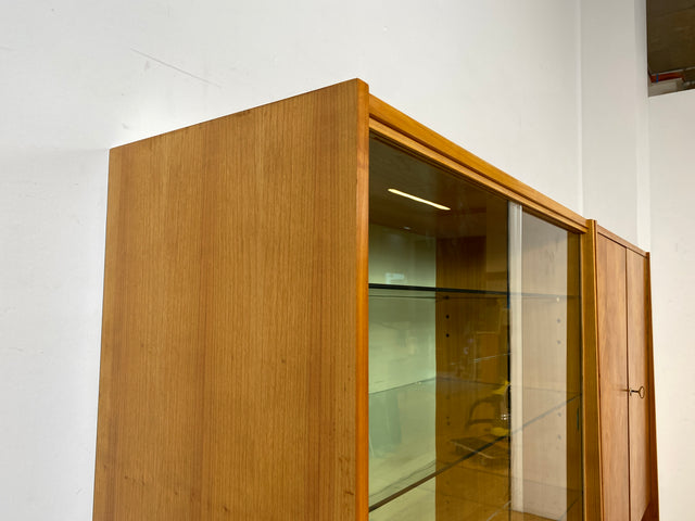 WMK I Stilvoller Mid-Century Wohnzimmerschrank mit Schubladen