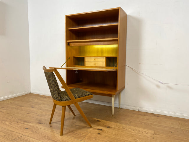 WMK I Besonders schöner heller Mid-Century Schreibschrank mit Beleuchtung