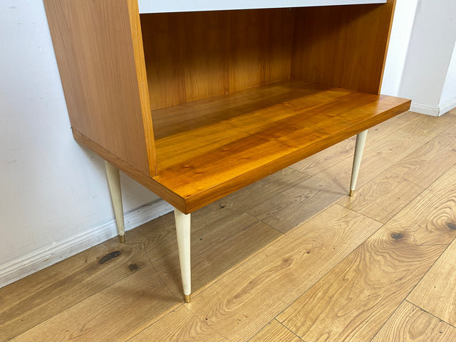 WMK I Besonders schöner heller Mid-Century Schreibschrank mit Beleuchtung