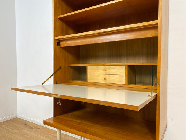 WMK I Besonders schöner heller Mid-Century Schreibschrank mit Beleuchtung