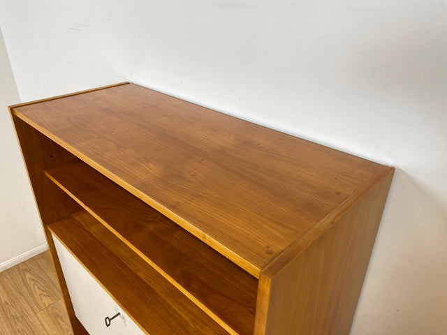 WMK I Besonders schöner heller Mid-Century Schreibschrank mit Beleuchtung