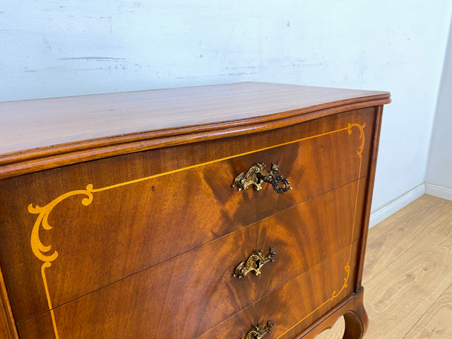 WMK Elegante und sehr gut erhaltene schwedische Stilmöbel Kommode aus vollem Holz mit Schubladen , Intarsien und Messingbeschlägen # Schubladenkommode Wäschekommode Flurkommode Vintage barock Rokoko