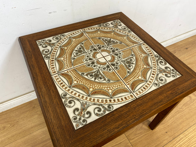 WMK Wunderschöner & sehr gut erhaltener skandinavischer Couchtisch mit kunstvollen Fliesen auf Teakholz # Beistelltisch Wohnzimmertisch Fliesentisch Coffe table Mid-Century Danisch Design Teak Vintage