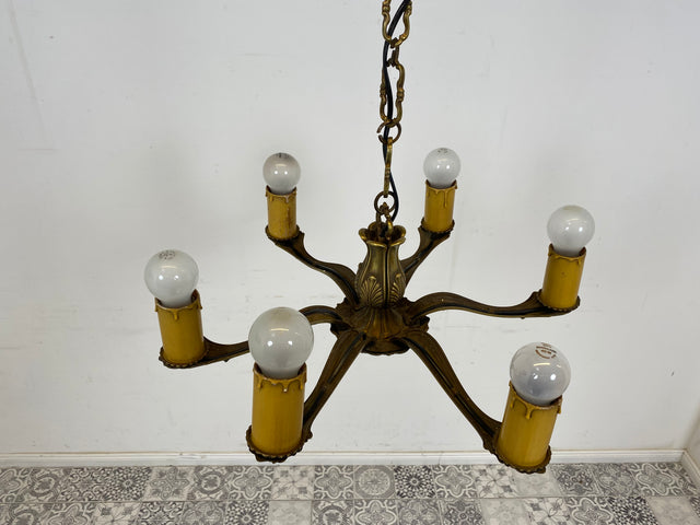 WMK Wunderschöner 6-flammiger antiker Kronleuchter aus Messing mit kerzenartigen Abdeckungen, neu verkabelt # Luster Deckenlampe Deckenleuchte Leuchte Kettenleuchte Hängeleuchte Vintage