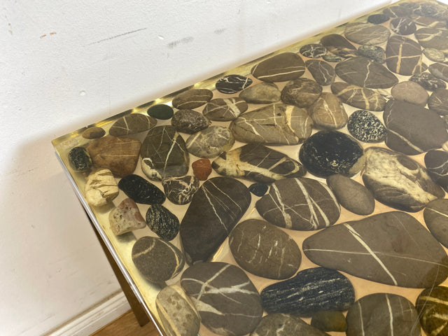 WMK Seltener und gut erhaltener 70er Jahre Couchtisch mit Epoxid Tischplatte mit eingelassenen echten Steinen auf Metallgestell # Wohnzimmertisch Coffee Table Glastisch Beistelltisch Vintage Space Age