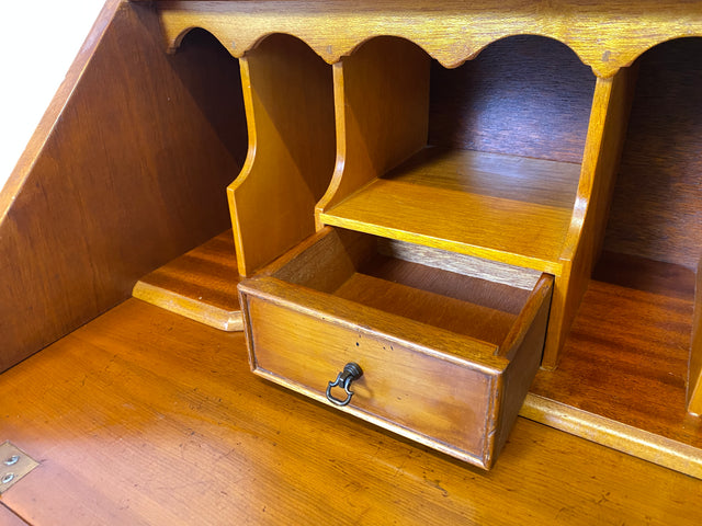 WMK I Hochwertiger Stilmöbel Aufsatz Sekretär im englischen Stil mit Vitrine und Schreibunterlage aus Leder I Schreibschrank Schreibtisch Desk Bücher Schrank Kommode Highboard Vintage Empire Regency