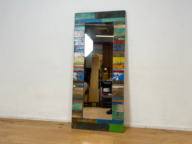 Boatwood by WMK I 70x160cm großer Spiegel I handgefertigtes Unikat aus altem Bootsholz in Originalfarben I bunter Wandspiegel Standspiegel Ganzkörperspiegel Flurspiegel Garderobe Berlin Hanau München