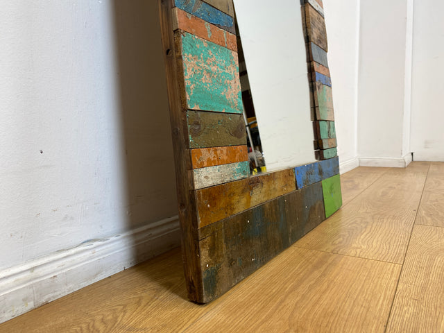 Boatwood by WMK I 70x160cm großer Spiegel I handgefertigtes Unikat aus altem Bootsholz in Originalfarben I bunter Wandspiegel Standspiegel Ganzkörperspiegel Flurspiegel Garderobe Berlin Hanau München