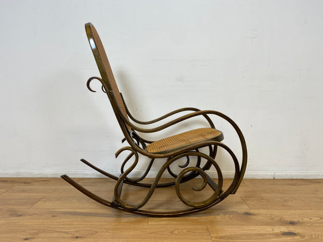 WMK I Eleganter italienischer Bugholz Schaukel Stuhl mit Wiener Geflecht von Sautto & Liberale im Thonet Stil, 1930-1960 I Sessel Fauteuil Lese Relax Rocking Chair Korb Vintage Berlin Bayern Bremen
