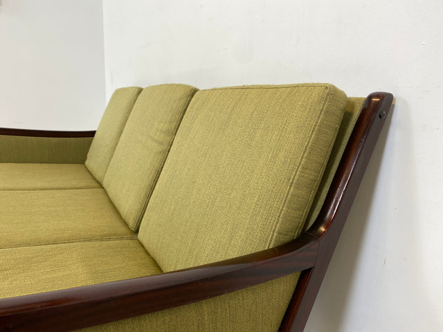 WMK Stilvolles & gut erhaltenes skandinavisches Designersofa von Ole Wanscher für Poul Jeppesen Møbelfabrik mit eldem Mahagoni Rahmen # 3er Sofa Couch Sitzgarnitur Mid-Century Danish Design Vintage