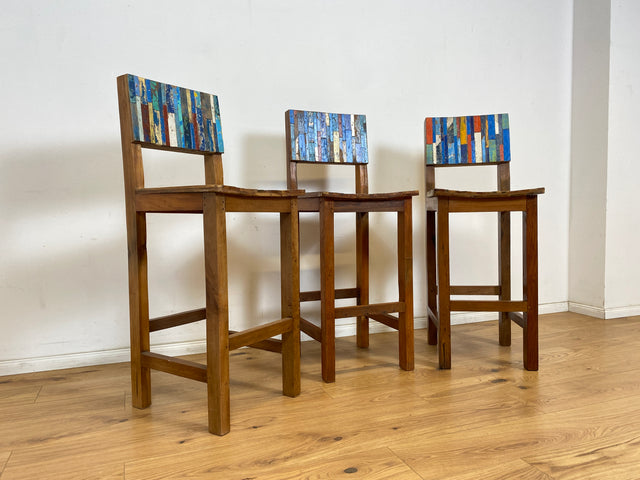 Boatwood by WMK # 1/3 Bunterschöner Barhocker aus altem Bootsholz, ein handgefertigtes Unikat aus massivem Teakholz # Barstuhl Hocker Sitzhocker Stuhl Küchenstuhl Holzstuhl Bar Stool Hausbar Gastro