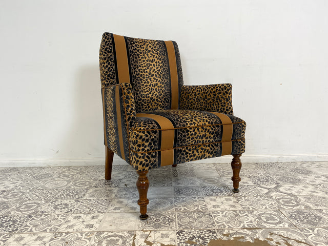 WMK Roawrr! Besonders schöner und sehr bequemer antiker Sessel mit neuwertigem und hochwertigem Bezug in Leoparden Muster # Salonsessel Armlehnenstuhl Armchair Stuhl Lesesessel Vintage Jugendstil