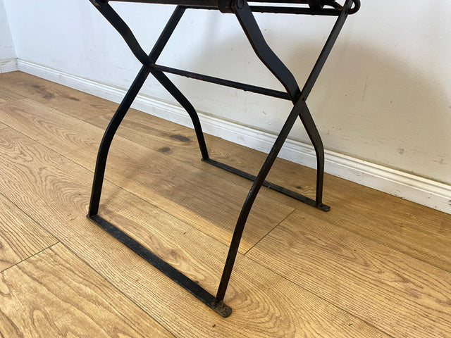 WMK Seltener und formschöner 70er Jahre Klappstuhl in gutem Zustand mit stabilem Metallrahmen # Klappstuhl Stuhl Küchenstuhl Schulstuhl Holzstuhl Gartenstuhl Mid-Century Retro DDR Vintage