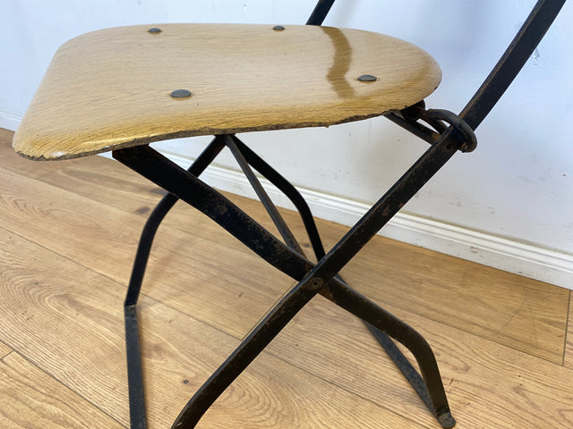 WMK Seltener und formschöner 70er Jahre Klappstuhl in gutem Zustand mit stabilem Metallrahmen # Klappstuhl Stuhl Küchenstuhl Schulstuhl Holzstuhl Gartenstuhl Mid-Century Retro DDR Vintage