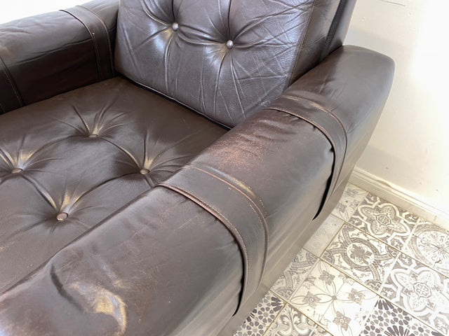WMK # Hochwertiger und sehr gut erhaltener Mid-Century Sessel mit gestepptem braunem Echtlederbezug # Clubsessel Ledersessel Stuhl Sitzgarnitur Sitzgruppe Sofa Leder Vintage Retro