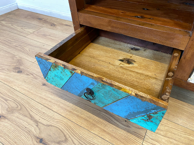 Boatwood by WMK I Formschönes nachhaltiges TV Lowboard mit Schubladen I handgefertigtes Unikat aus altem Bootsholz I Teakholz massiv I Kommode Sideboard Bank Rack Fernsehkommode Berlin Rostock Bayern