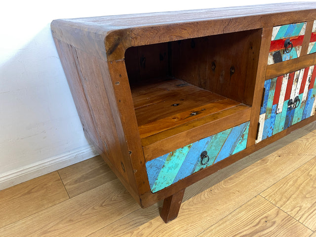 Boatwood by WMK I Formschönes nachhaltiges TV Lowboard mit Schubladen I handgefertigtes Unikat aus altem Bootsholz I Teakholz massiv I Kommode Sideboard Bank Rack Fernsehkommode Berlin Rostock Bayern