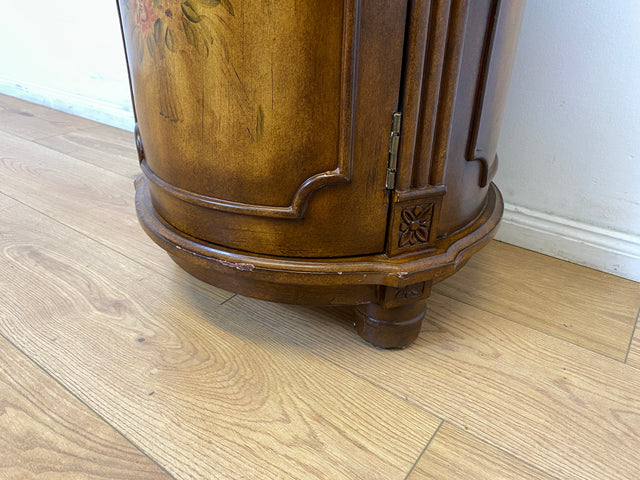 WMK # Zauberhafte kleine runde Stilmöbel Kommode hübsch handverziert und handbemalt mit tollen Blumen Motiven # Beistelltisch Nachtisch Nachtschrank Nachtkommode Schränkchen Ablage Säule Vintage