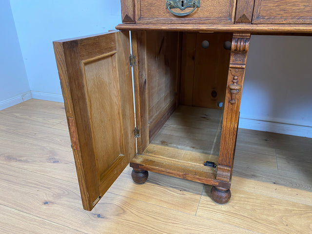 WMK Imposanter antiker Aufsatzschreibtisch aus massiver Eiche mit ausziehbarer, lederbezogener Schreibplatte & schönen Holzapplikationen # Schreibtisch Arbeitstisch Desk Sekretär Gründerzeit Vintage