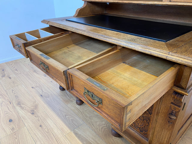 WMK Imposanter antiker Aufsatzschreibtisch aus massiver Eiche mit ausziehbarer, lederbezogener Schreibplatte & schönen Holzapplikationen # Schreibtisch Arbeitstisch Desk Sekretär Gründerzeit Vintage