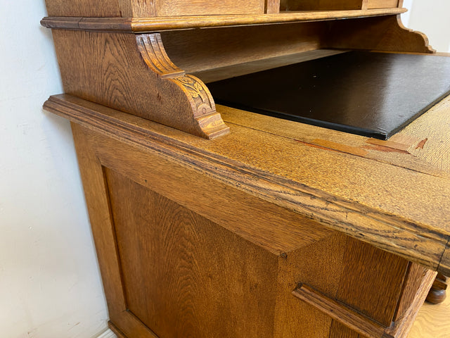 WMK Imposanter antiker Aufsatzschreibtisch aus massiver Eiche mit ausziehbarer, lederbezogener Schreibplatte & schönen Holzapplikationen # Schreibtisch Arbeitstisch Desk Sekretär Gründerzeit Vintage