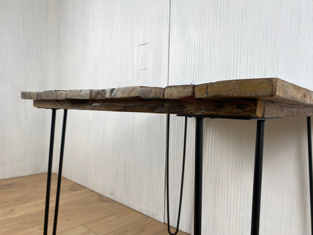 Boatwood by WMK # Einzigartiger Esstisch mit Tischplatte aus altem Bootsholz und neuen Hairpin Füßen, ein Unikat aus massivem Teakholz und Metall # Tisch Küchentisch Gartenmöbel Balkonmöbel Upcycling