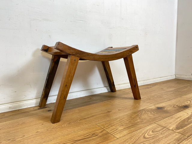 Boatwood by WMK # Formschöner und sehr robuster Hocker aus altem Bootsholz, ein handgefertigtes Unikat aus massivem Teakholz # Sitzhocker Fußhocker Schemel Taburett Sitz Holzhocker Stuhl Bootsmöbel Treibholz Teak