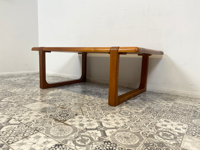 WMK Stilvoller & sehr gut erhaltener großer skandinavischer Designercouchtisch von A/S Niels Bach , teilweise Teakholz