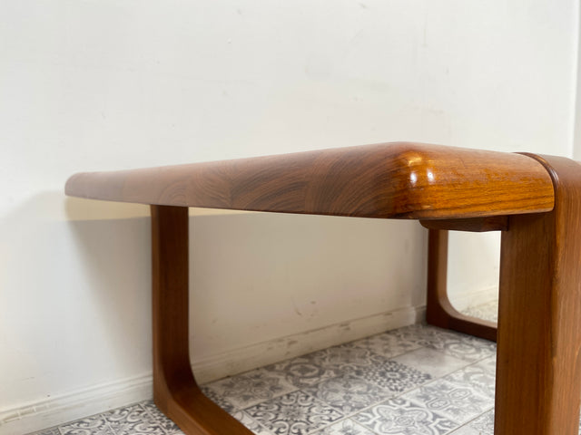 WMK Stilvoller & sehr gut erhaltener großer skandinavischer Designercouchtisch von A/S Niels Bach , teilweise Teakholz
