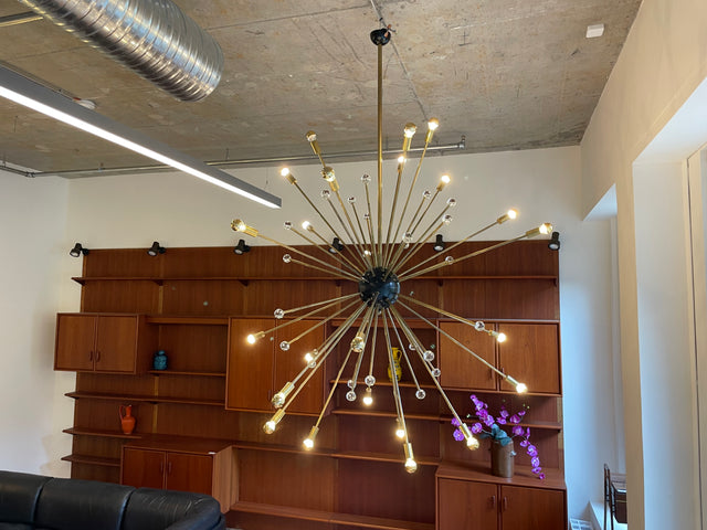 WMK Der Designklassiker! Berühmter und vollfunktionsfähiger Space Age Kronleuchter "Sputnik" in größter Ausführung (Ø150cm) aus Messing mit Murano Glaskugeln # Chandelier Deckenlampe Starbust Vintage