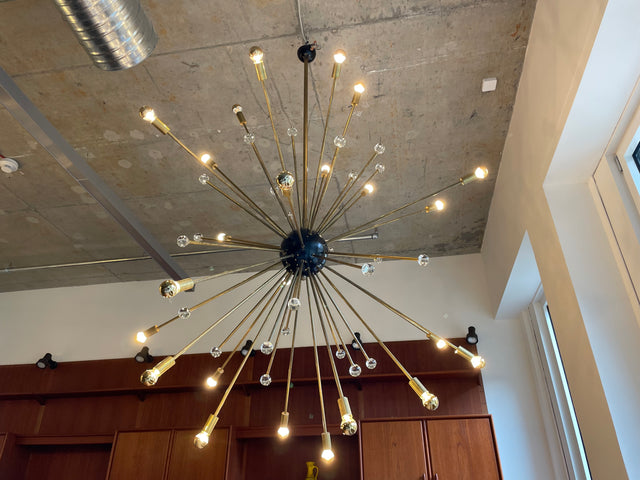 WMK Der Designklassiker! Berühmter und vollfunktionsfähiger Space Age Kronleuchter "Sputnik" in größter Ausführung (Ø150cm) aus Messing mit Murano Glaskugeln # Chandelier Deckenlampe Starbust Vintage