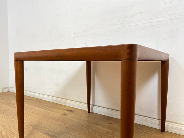 WMK Hochwertiger und sehr gut erhaltener skandinavischer Mid-Century Couchtisch aus massivem Teakholz # Wohnzimmertisch Coffee Table Beistelltisch Vintage 60er Danish Design Teak # Versand möglich