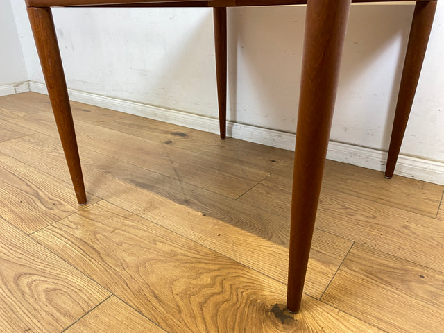 WMK Hochwertiger und sehr gut erhaltener skandinavischer Mid-Century Couchtisch aus massivem Teakholz # Wohnzimmertisch Coffee Table Beistelltisch Vintage 60er Danish Design Teak # Versand möglich