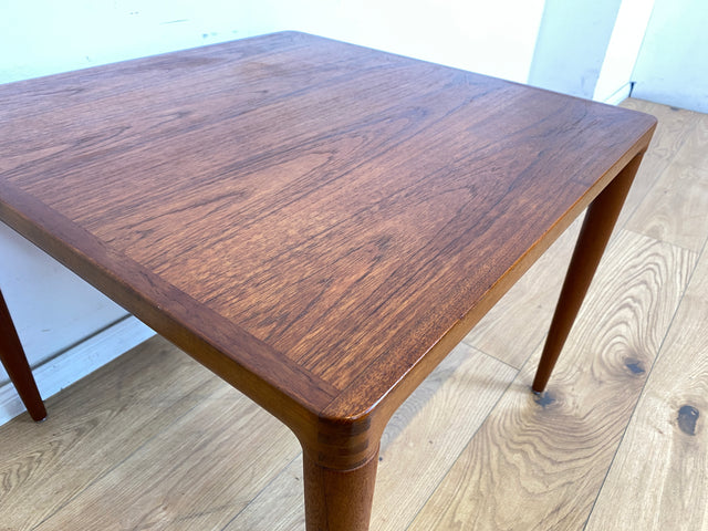 WMK Hochwertiger und sehr gut erhaltener skandinavischer Mid-Century Couchtisch aus massivem Teakholz # Wohnzimmertisch Coffee Table Beistelltisch Vintage 60er Danish Design Teak # Versand möglich